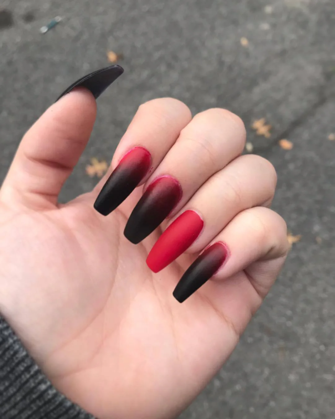 Black & Red Ombre Acrylic Powder - Image 2