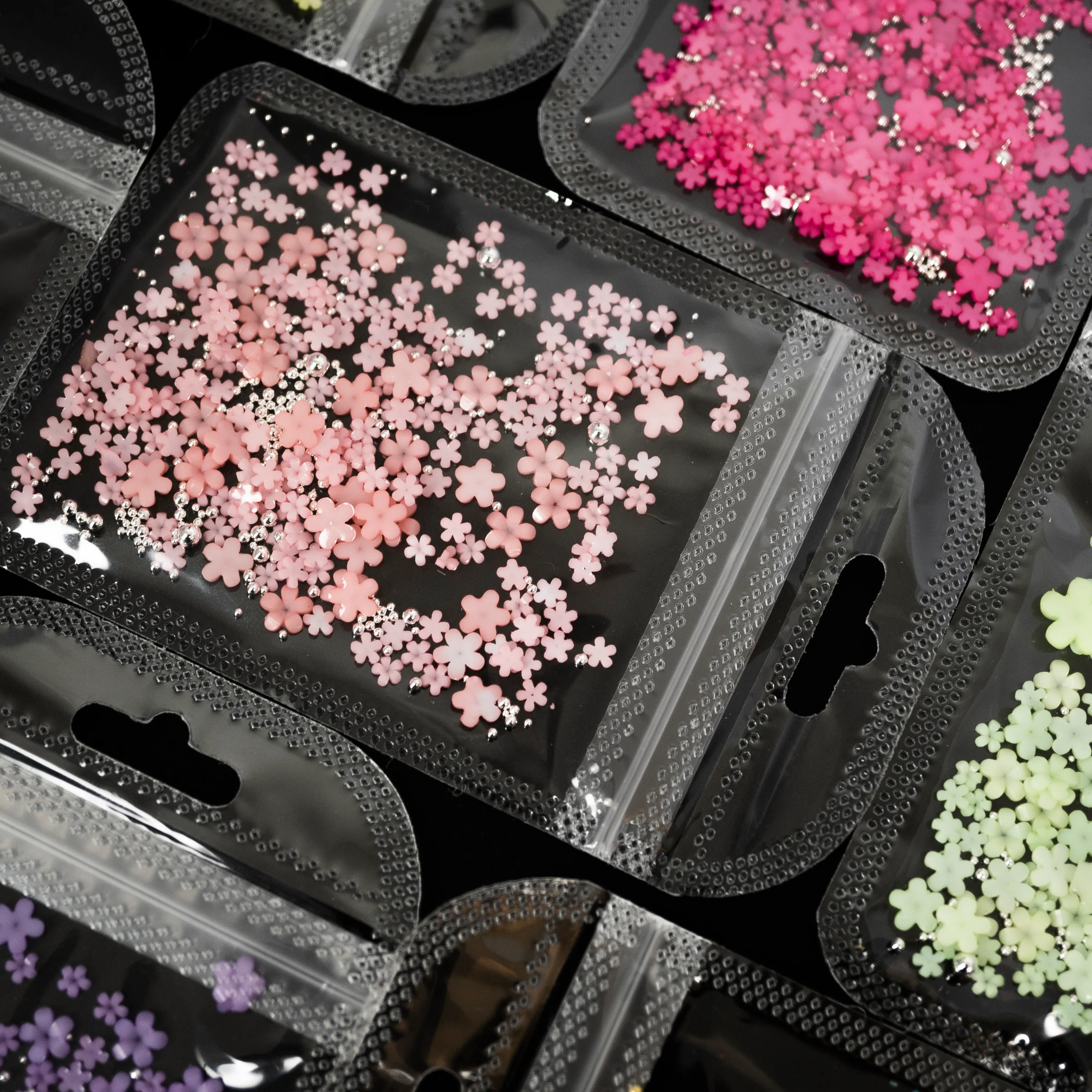 NAIL DECORATION - MULTI COLORS FLOWER SHAPED
